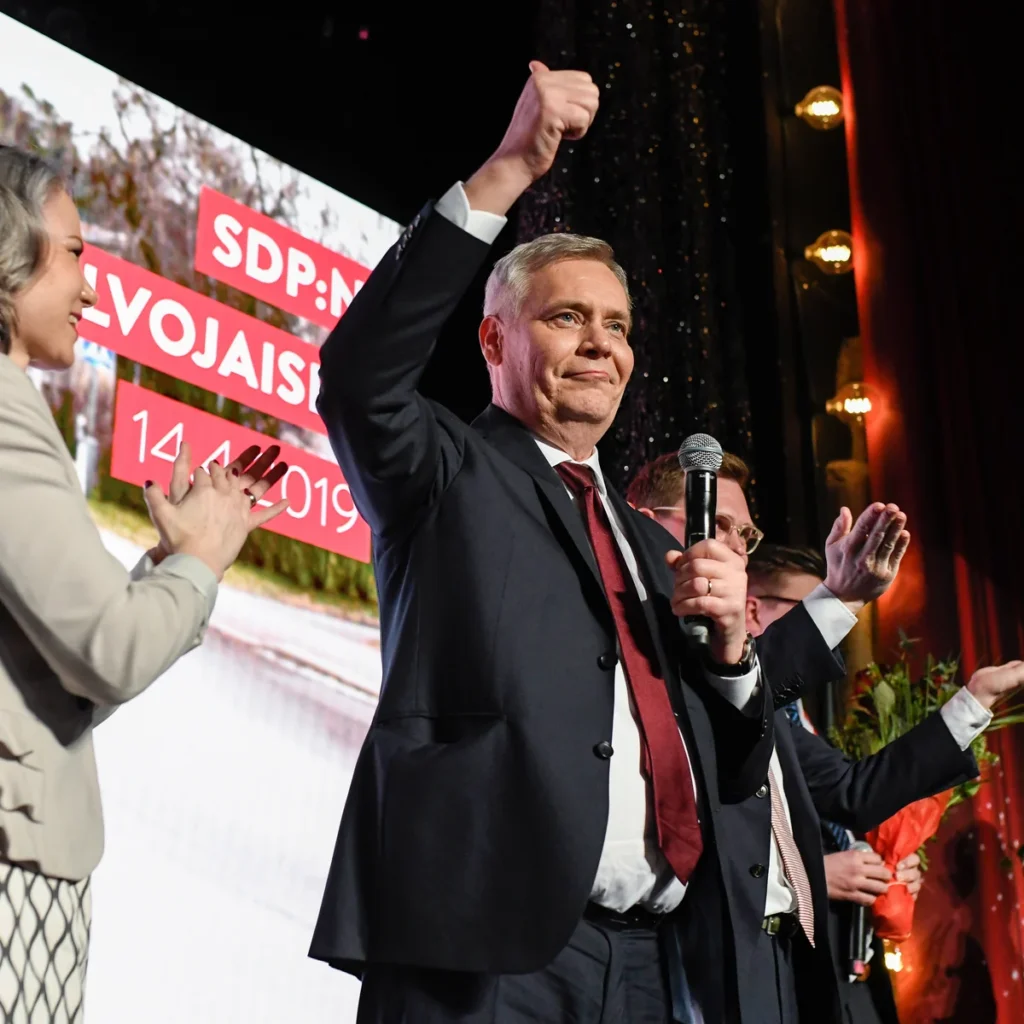 Sosialidemokraatit Karkasivat Orpon puolueelta